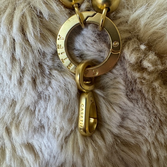 Casetify Pearl Chain Crossbody Strap - Picture 4 of 5